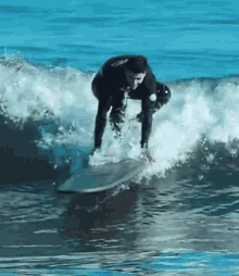 Surf Surfer GIF - Surf Surfer Waves GIFs