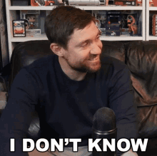 I Dont Know Richard GIF - I Dont Know Richard Top Hat Gaming Man GIFs