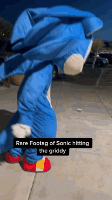 Sonic Fortnite Dance GIF - Sonic Fortnite Dance Griddy Dance GIFs