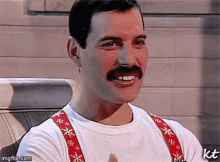 Freddie Laugh Freddie Mercury GIF - Freddie Laugh Freddie Mercury 80s Freddie GIFs