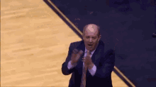 Kevin Stallings Clapping GIF - Kevin Stallings Clapping Basketball GIFs