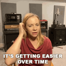 Its Getting Easier Over Time Melissa Joan Hart GIF - Its Getting Easier Over Time Melissa Joan Hart Cameo GIFs