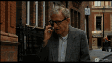 Très Très Woody Allen GIF - Très Très Woody Allen Scoop GIFs