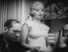 Lilian Bond Vintage GIF - Lilian Bond Vintage Movie GIFs