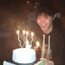 Hobi Cake Hobi Birthday GIF - Hobi Cake Hobi Birthday Jhope Vibing GIFs