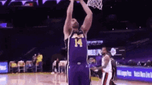 Marc Gasol Lakers GIF - Marc Gasol Lakers Gasol GIFs