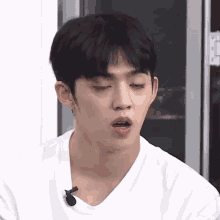 Confused Scoups Seventeen GIF - Confused Scoups Seventeen Svtszone GIFs