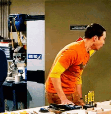 wth what the hell sheldon cooper the big bang theory face palm