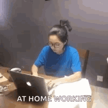 Rokok Lu Rilek Brader GIF - Rokok Lu Rilek Brader Work At Home GIFs