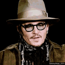 Johnny Depp Hat GIF - Johnny Depp Hat Berlinale GIFs