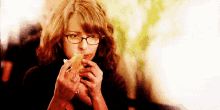 Hungry GIF - Tina Fey Munch Eat GIFs