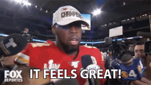 It Feels Great Terrell Suggs GIF - It Feels Great Terrell Suggs Super Bowl GIFs