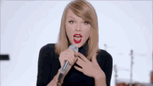 taylor swift shakeitoff hatersgonnahate music video