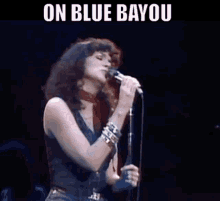 Linda Ronstadt Blue Bayou GIF - Linda Ronstadt Blue Bayou 70s Music GIFs