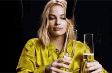 Celebrate Cheers GIF - Celebrate Cheers Ill Drink To That GIFs