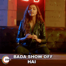 Bada Show Off Hai Ruhi Singh GIF - Bada Show Off Hai Ruhi Singh Bang Bang GIFs