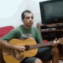 Doida Burra Playing Guitar GIF - Doida Burra Playing Guitar Musical Instrument GIFs