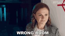 Wrong Room Robyn GIF - Wrong Room Robyn Anna Paquin GIFs