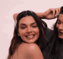 Model Matching GIF - Model Matching Kendall Jenner GIFs