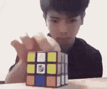 Rubiks Cube Awesome GIF - Rubiks Cube Awesome Fast GIFs