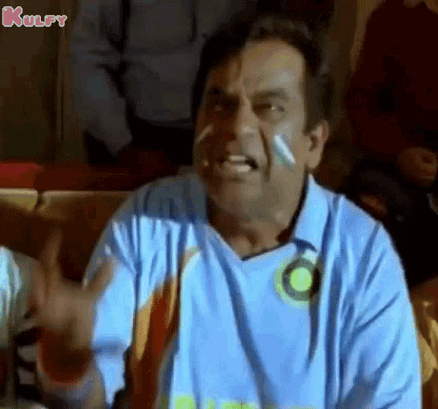 excited-cricket-lover-gif.gif