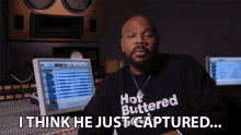 I Think He Just Captured Isaac Hayes GIF - I Think He Just Captured He Just Captured Captured GIFs