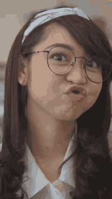 Jessica Veranda Silly Face GIF - Jessica Veranda Silly Face Jessica Veranda Pouting Lips GIFs