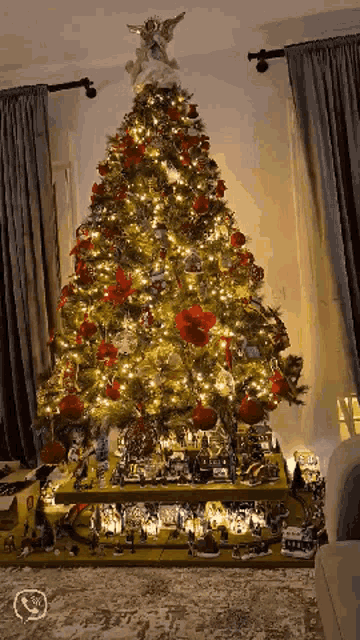 Invista Christmas Tree GIF - Invista Christmas Tree GIFs