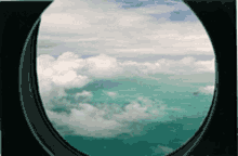 Aircraft Porthole GIF - Aircraft Porthole Clouds GIFs