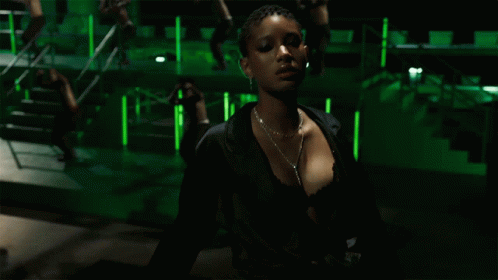 Pose Willow Smith Gif Pose Willow Smith Savage X Fenty Discover Share Gifs
