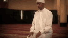 دينيه GIF - Religious Muslim Praying GIFs