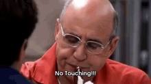No Touching!!! GIF - Arresteddevelopment Notouching Georgebluth GIFs