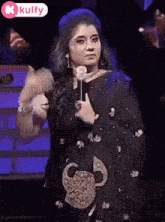 Funny Action.Gif GIF - Funny Action Priyanka Super Singer GIFs