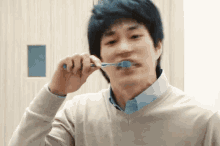 Matsuyama Kenichi Brushing GIF - Matsuyama Kenichi Brushing Teeth GIFs