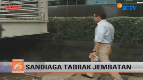 Sandiaga Sandiaga Uno Gif Sandiaga Sandiaga Uno Sandiaga Tabrak Jembatan Discover Share Gifs<script async src=