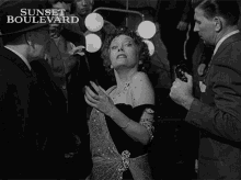 Seductive Norma Desmond GIF - Seductive Norma Desmond Gloria Swanson GIFs