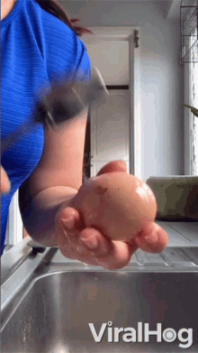 Beat The Egg Crack The Shell GIF - Beat The Egg Crack The Shell Egg Shell GIFs