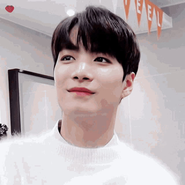 Jr Nuest GIF - Jr Nuest - Discover & Share GIFs