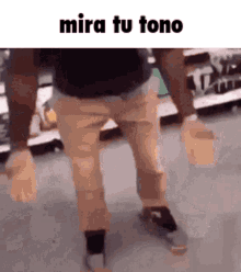 Watch Yo Tone Mira Tu Tono GIF - Watch Yo Tone Mira Tu Tono Cállete GIFs