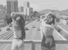 Friends Incondicional GIF - Friends Incondicional Topless GIFs
