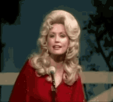 Dolly Parton Singing GIF - Dolly Parton Singing Iwillalwaysloveyou GIFs