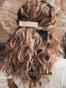Curly Wavy Hair Wavy Hair Extensions GIF - Curly Wavy Hair Wavy Hair Extensions Wavy Hair GIFs