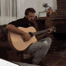 Guitar Musician GIF - Guitar Musician Instrumentals GIFs