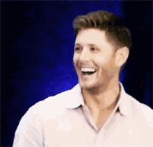 Jensen Ackles Dean Winchester GIF - Jensen Ackles Dean Winchester Laughing GIFs