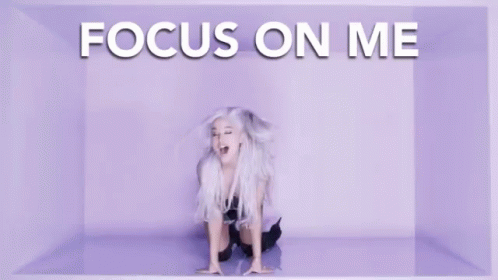 Focus On Me Give Me Your Attention GIF - Focus On Me Give Me Your Attention  Attention - Discover &amp; Share GIFs