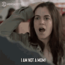 I Am Not A Mom Deny GIF - I Am Not A Mom Deny Angry GIFs