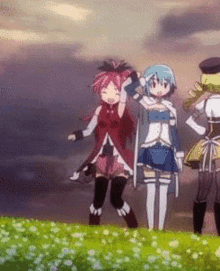 Kyoko sakura gif kyoko sakura hair discover share gifs