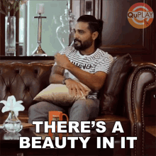 Theres A Beauty In It Murali Vijay GIF - Theres A Beauty In It Murali Vijay Qu Play GIFs