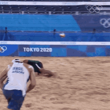 Celebrate Alison Cerutti GIF - Celebrate Alison Cerutti Brazil Beach Volleyball GIFs