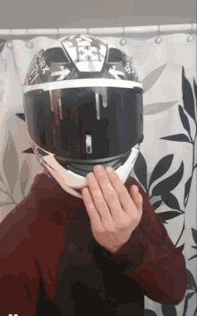 Helmet Kiss GIF - Helmet Kiss Blowing GIFs